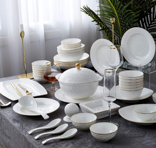 Dinnerware Set